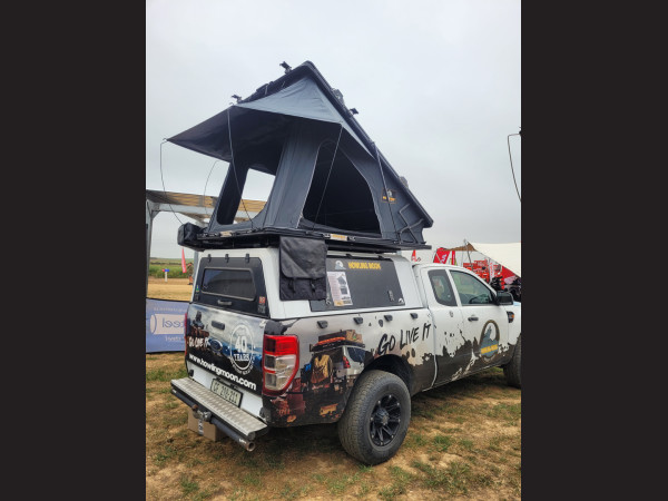COMET 2 ROOFTOP TENT